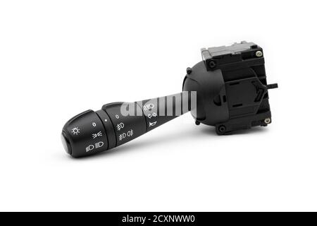 Poignée du commutateur des clignotants de voiture rapprochée isolée sur fond blanc. Banque D'Images