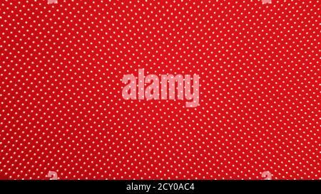 Texture du panneau d'écran LED RVB. Gros plan d'un écran LED de pixels avec bokeh pour fond d'écran. Arrière-plan abstrait rouge vif idéal pour tous les modèles Banque D'Images