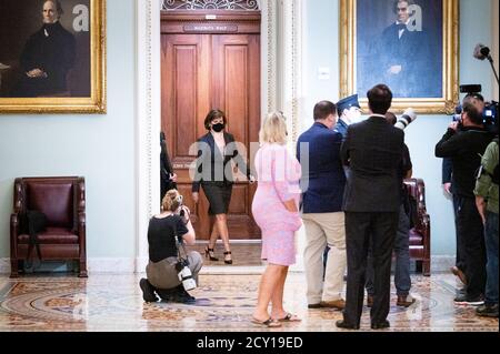 Amy Coney Barrett, nommée juge associée à la Cour suprême, arrive au Capitole. Banque D'Images