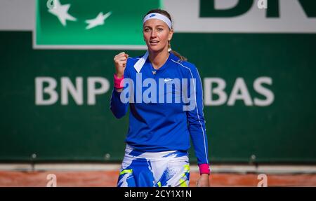 Paris, France. 1er octobre 2020. Petra Kvitova de la République tchèque en action contre Jasmine Paolini d'Italie lors du second tour au Roland Garros 2020, Grand Chelem tennis Tournament, le 1er octobre 2020 au stade Roland Garros à Paris, France - photo Rob Prange / Espagne DPPI / DPPI crédit: LM/DPPI/Rob Prange/Alamy Live News Banque D'Images