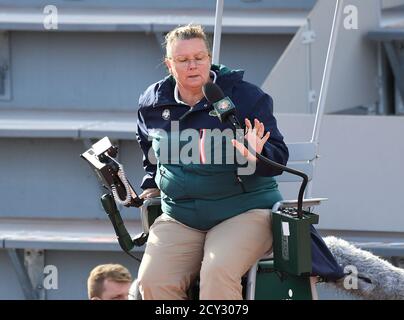 Paris, France. 1er octobre 2020. Roland Garros Paris French Open 2020 jour 5 011020 juge-arbitre Alison Hughes (GBR) crédit: Roger Parker/Alamy Live News Banque D'Images