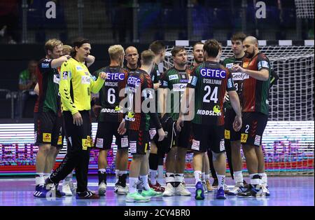 Magdebourg, Allemagne. 1er octobre 2020. Handball: Bundesliga, SC Magdeburg - Bergischer HC, 1er jour de match les joueurs de Magdeburg sont déçus après le coup de sifflet final. Crédit : Ronny Hartmann/dpa-Zentralbild/dpa/Alay Live News Banque D'Images