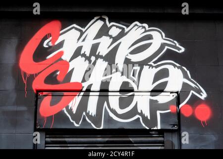 Londres, Royaume-Uni. 1er octobre 2020. Vue sur le logo d'une Chip Shop.Chip Shop BXTN, est une boutique de jetons Hip hop située à l'angle de Coldport Lane et Atlantic Road à Brixton, Londres, qui sert de la nourriture, de la musique et accueille des événements. Crédit : Dave Rushen/SOPA Images/ZUMA Wire/Alay Live News Banque D'Images