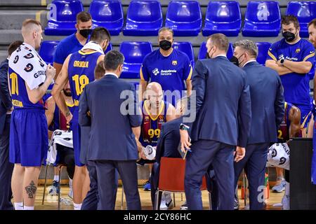 Nicholas William Calathes et Sarunas Jasikevicius du FC Barcelone lors du match Euroligue des compagnies aériennes turques entre le FC Barcelone et le taxi de Moscou du CSKA au Palau Blaugrana le 01 octobre 2020 à Barcelone, Espagne. Banque D'Images