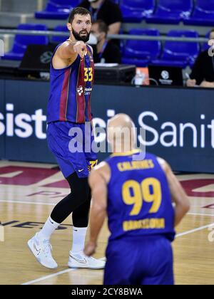 Nikola Mirotic et Nicholas William Calathes du FC Barcelone lors du match Euroligue de Turkish Airlines entre le FC Barcelone et le CSKA Moscou CAB au Palau Blaugrana le 01 octobre 2020 à Barcelone, Espagne. Banque D'Images