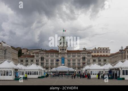 Festival de la Cité de la connaissance de Trieste (Trieste Città della Conoscenza) - Piazza dell’UNITA d’Italia, Trieste, Friuli Venezia Giulia, Italie Banque D'Images