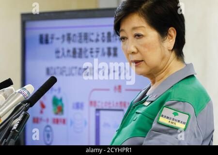 Tokyo, Japon. 2 octobre 2020. Le gouverneur de Tokyo Yuriko Koike parle lors de sa conférence de presse régulière au bâtiment du Gouvernement métropolitain de Tokyo, le 2 octobre 2020, à Tokyo, au Japon. Credit: Rodrigo Reyes Marin/AFLO/Alay Live News Banque D'Images