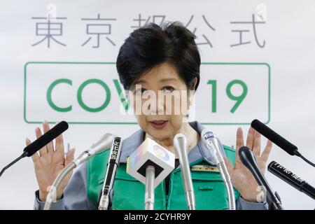 Tokyo, Japon. 2 octobre 2020. Le gouverneur de Tokyo Yuriko Koike parle lors de sa conférence de presse régulière au bâtiment du Gouvernement métropolitain de Tokyo, le 2 octobre 2020, à Tokyo, au Japon. Credit: Rodrigo Reyes Marin/AFLO/Alay Live News Banque D'Images