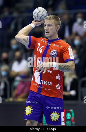 Magdebourg, Allemagne. 1er octobre 2020. Handball: Bundesliga, SC Magdeburg - Bergischer HC, 1er jour de match Linus Arnesson de Bergischer HC joue le ballon. Crédit : Ronny Hartmann/dpa-Zentralbild/dpa/Alay Live News Banque D'Images