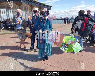 Près de 30 membres de la rébellion des extinction se réunissent pour sensibiliser les gens au changement climatique à New Brighton, Merseyside présentant: La rébellion des extinction où: Wirral, Royaume-Uni quand: 30 août 2020 crédit: WENN.com Banque D'Images