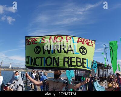 Près de 30 membres de la rébellion des extinction se réunissent pour sensibiliser les gens au changement climatique à New Brighton, Merseyside présentant: La rébellion des extinction où: Wirral, Royaume-Uni quand: 30 août 2020 crédit: WENN.com Banque D'Images