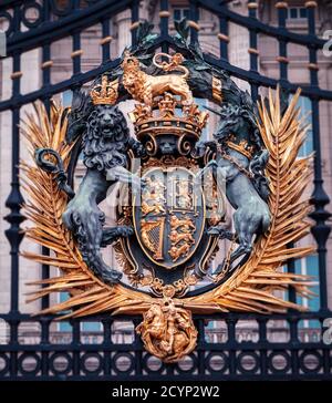 Les armoiries de la monarchie anglaise. Banque D'Images