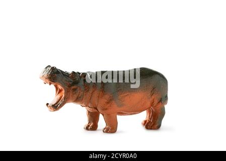 Figurine Hippo mini isolée sur fond blanc. Jouet animal en plastique Banque D'Images