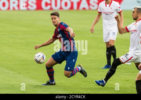 Nemanja Radoja de Levante lors du championnat d'Espagne la Liga football match entre Sevilla Futbol Club et Levante Union Deportiva le 1er octobre, Banque D'Images