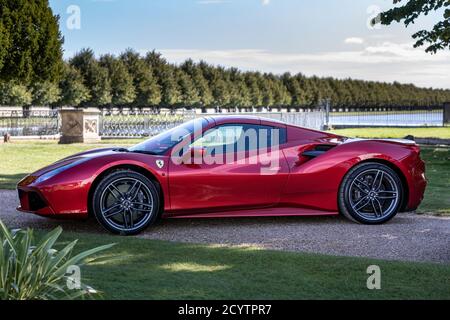Cours of Elegance 2020, Hampton court Palace, Londres, Royaume-Uni Banque D'Images