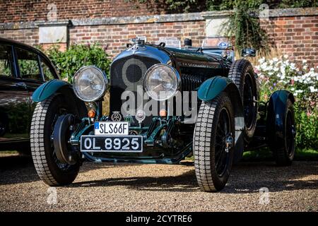 1924 Bentley 3 litre , Concours of Elegance 2020, Hampton court Palace, Londres, Royaume-Uni Banque D'Images