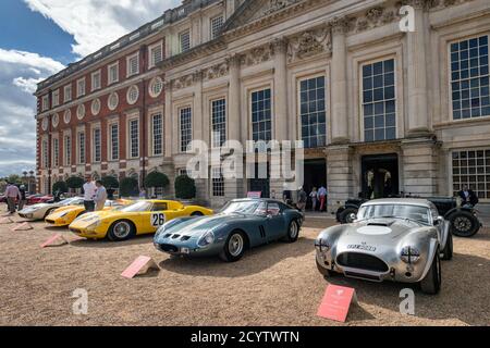 Cours of Elegance 2020, Hampton court Palace, Londres, Royaume-Uni Banque D'Images