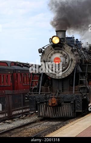 Baldwin Locomotive Works, moteur 90, vapeur, fumée noire, transports, déplacement, vieux train, tours de visiteurs, chemin de fer de Strasburg, comté de Lancaster Banque D'Images