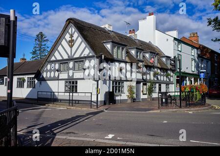 Le pub Crown and Anchor de Stone Staffordshire qui avait un incident précoce avec des infections de grands partis et de covid Banque D'Images