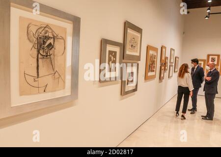 2 octobre 2020: 2 octobre 2020 (Malaga) inauguration de l'exposition temporaire 'Vanguardia dibujada' au Museo Carmen Thyssen à Malaga avec les artistes Manuel Ãngeles Ortiz, Alexander Archipenko, Rafael Barradas, Francisco Bores, José Caballero, Salvador Dalí-, Sonia Delaunay, 'voiture Domínguez, Luis Ferníguez, González Ferníz, Luis Ferníz, Albert Ferníz, González, González Fernález, Ismael González de la Serna, Juan gris, George Grosz, Manolo Hugué, André Lhote, Maruja Mallo, Henri Matisse, Joan MirÃ³, Lá<unk> szlÃ³ Moholy-Nagy, Benjamín Palencia, Francis Picabia, Pablo Picasso, Joaquín Torres-García, Re Banque D'Images