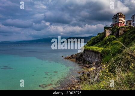 Lastres : magnifique village de pêcheurs sur la côte des Asturies. Banque D'Images