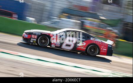 Vallelunga, Rome, Italie, 12 septembre 2020. Festival américain de Rome, championnat Nascar Euro. Camaro de Chevrolet en action arrière-plan flou Banque D'Images