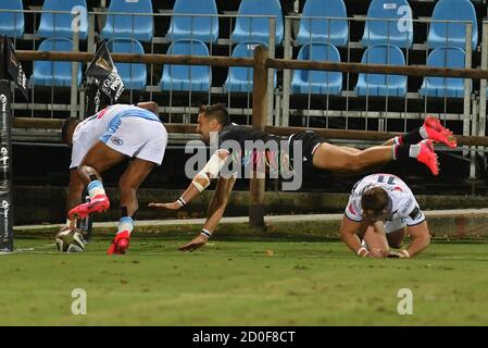 Essayez Ray Li Lo (Cardiff) . Une économie désespérée de Mattia Bellini (Zebre) pendant Zebre vs Cardiff Blues, Rugby Guinness Pro 14, parme, Italie, 02 oct 2020 Banque D'Images