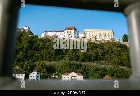 Vue panoramique de l'Oberhaus de Veste en été, Passau, Allemagne Banque D'Images