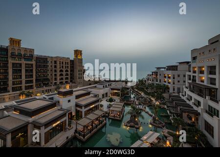 Jumeirah Al Naseem au crépuscule, Dubaï, Émirats arabes Unis Banque D'Images