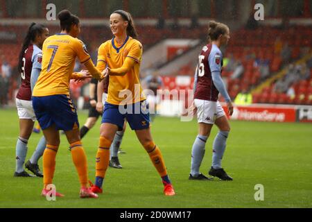 Walsall, Royaume-Uni. 19 mai 2020. Chantelle Boye-Hlorkah célèbre après avoir obtenu son score lors du match de la Super League féminine de FA entre Aston Villa et Everton au Bank's Stadium de Birmingham. Crédit Kieran Riley/SSP: SPP Sport Press photo. /Alamy Live News Banque D'Images