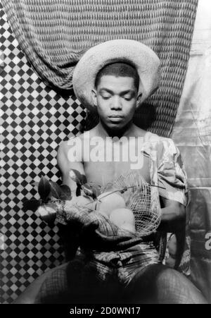 Alvin Ailey. Portrait de la danseuse, directrice et chorégraphe américaine Alvin Ailey (1931-1989) par Carl Van Vechten, 1955 Banque D'Images