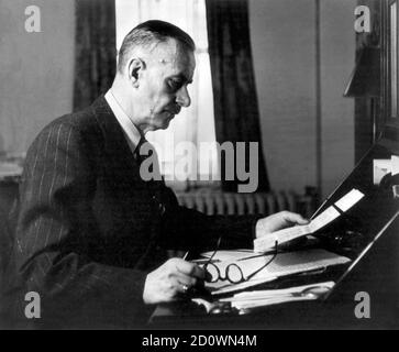 Thomas Mann. Portrait de l'écrivain allemand Paul Thomas Mann (1875-1955), vers 1945 Banque D'Images