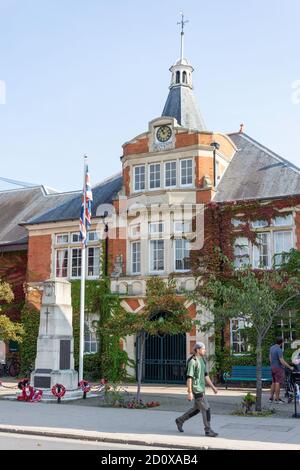 Malden Town Hall, High Street, New Malden, Royal Borough of Kingston upon Thames, Greater London, Angleterre, Royaume-Uni Banque D'Images