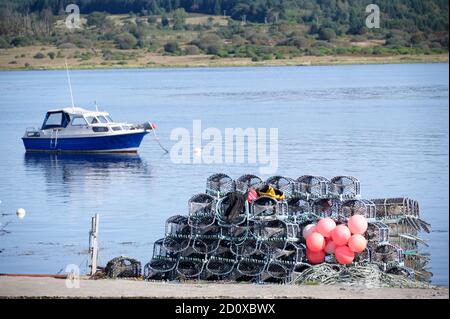 Pots de pêche paniers en filet pour les mollusques et crustacés de homard Au Loch Fyne Banque D'Images