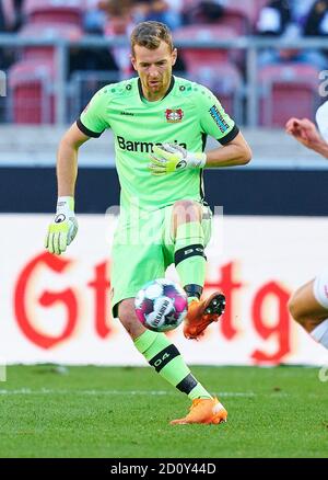 Lukas HRADECKY, Lev 1 VFB STUTTGART - BAYER 04 LEVERKUSEN 1-1 1.Ligue allemande de football , Stuttgart, 03 octobre 2020, saison 2020/2021, match day 03, © Peter Schatz / Alay Live News - les RÈGLEMENTS DFL INTERDISENT TOUTE UTILISATION DE PHOTOGRAPHIES comme SÉQUENCES D'IMAGES et/ou QUASI-VIDÉO - DFL Banque D'Images