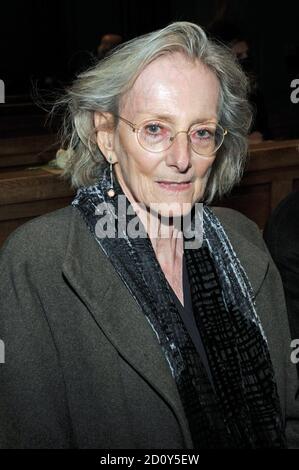 Munich, Allemagne. 03ème octobre 2020. Anna Baronne Cramer-Klett vient au service commémoratif pour le starigaro Gerhard Meir dans l'église Saint-Ludwig. Credit: Ursula Düren/dpa/Alay Live News Banque D'Images