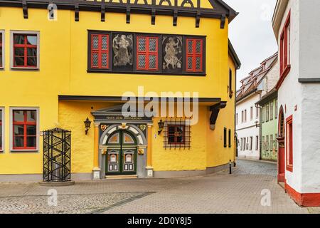 La Maison Zum Sonneborn a été construite en 1546. Il est situé à la grosse Arche 6 à Erfurt, Thuringe, Allemagne, Europe Banque D'Images