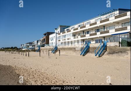 Des propriétés haut de gamme en bord de mer dans Sandbanks Poole Dorset Banque D'Images