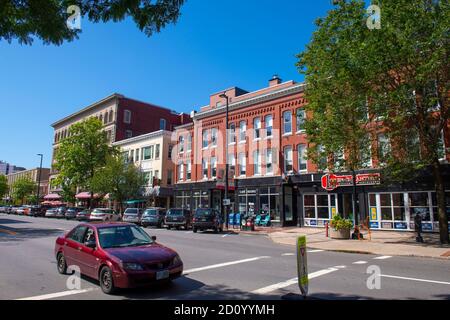 Bâtiments commerciaux historiques sur Elm Street près de Merrimack Street dans le centre-ville de Manchester, New Hampshire NH, Etats-Unis. Banque D'Images