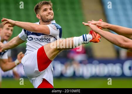 Twickenham, Royaume-Uni. 04e octobre 2020. Harry Randall de Bristol Bears s'élance clairement lors du match de rugby Gallagher Premiership entre London Irish et Bristol Rugby à Twickenham Stoop, Twickenham, Angleterre, le 4 octobre 2020. Photo de Phil Hutchinson. Utilisation éditoriale uniquement, licence requise pour une utilisation commerciale. Aucune utilisation dans les Paris, les jeux ou les publications d'un seul club/ligue/joueur. Crédit : UK Sports pics Ltd/Alay Live News Banque D'Images