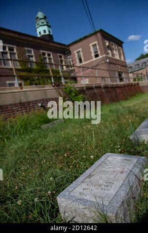 The Haunted Pennhurst School, également connue sous le nom de Pennhurst Asylum, en raison de ses conditions déplorables, de manque de personnel et de surpeuplement Banque D'Images