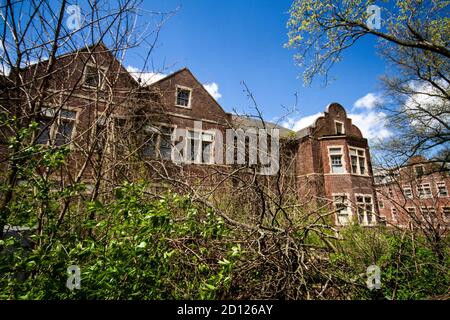 The Haunted Pennhurst School, également connue sous le nom de Pennhurst Asylum, en raison de ses conditions déplorables, de manque de personnel et de surpeuplement Banque D'Images