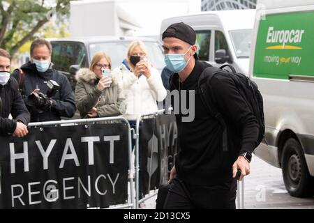 Cologne, Allemagne. 05e octobre 2020. Football: Équipe nationale, avant le match international contre la Turquie. Robin Gosens arrive à l'hôtel TEAM. Credit: Federico Gambarini/dpa/Alay Live News Banque D'Images