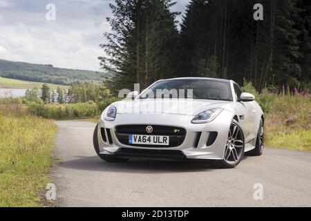 Jaguar F-Type R AWD - pays de Galles, Royaume-Uni, 2015 Banque D'Images