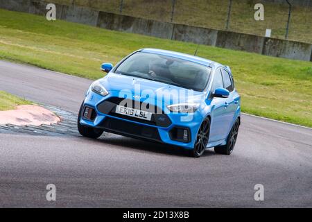 Ford Focus RS 2016 au Rockingham Motor Speedway, Northamptonshire, 1er juin 2016 Banque D'Images