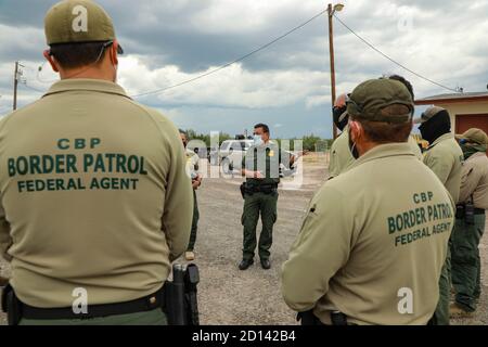 Le 14 septembre 2020, le secteur de la patrouille frontalière de Laredo du Service des douanes et de la protection des frontières des États-Unis a mobilisé des moyens en prévision de l'impact de l'ouragan Sally sur la côte américaine du Golfe. L'Agence a déployé des ressources pour aider aux interventions en cas de catastrophe et aux efforts de relèvement. Banque D'Images