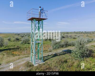 Parc écologique de Kartal, village d'Orlovka, Ukraine, Europe de l'est. 26 mars 2019. KARTAL ECO PARK, VILLAGE ORLOVKA, RENI RAION, ODESSA OBLAST, UKRAINE - 03 SEPTEMBRE 2020: Tour d'observation dans Kartal Eco Park crédit: Andrey Nekrasov/ZUMA Wire/Alamy Live News Banque D'Images