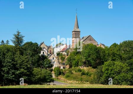 Village de Chastreix en Auvergne Parc naturel régional des volcans, département du Puy de Dome, Auvergne Rhône Alpes, France Banque D'Images