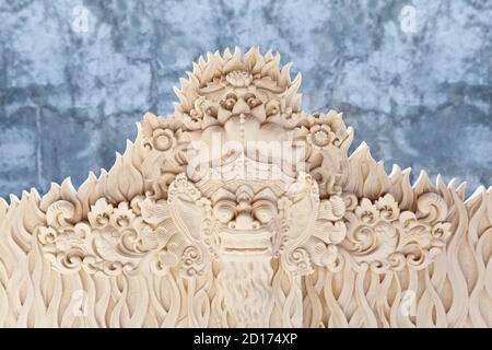 Barong traditionnel balinais - créature avec un corps de lion - le symbole de l'esprit protecteur de l'île de Bali. Festivals des arts, de la religion et de la culture de Banque D'Images