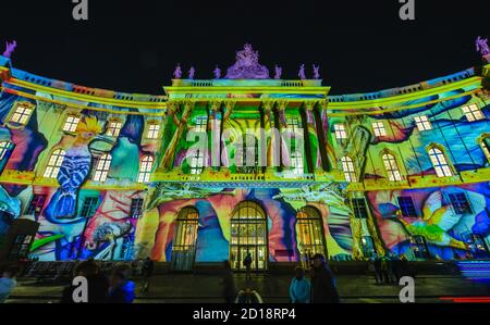 Fête des Lumières, ancienne bibliothèque - faculté juridique, place Bebel, milieu, Berlin, Allemagne, Alte Bibliothek - Juristische Fakultaet, Bebelplatz, Mitte, Banque D'Images